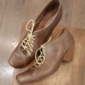Fluevog Barkerville Get-ups